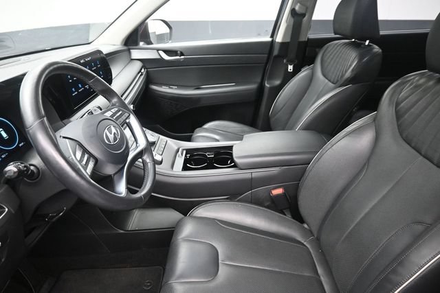 Used 2023 Hyundai Palisade Limited w/ Cargo Package AWD/4WD image 16