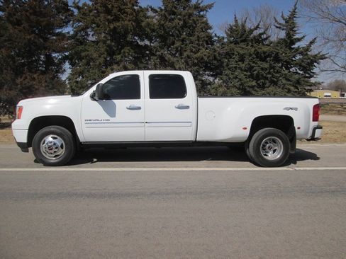 Used 2012 GMC Sierra 3500 Denali AWD/4WD image 9