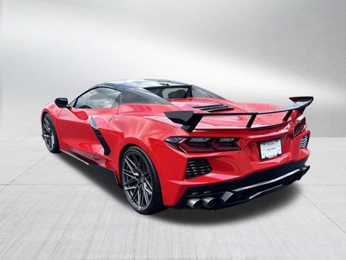 Used 2021 Chevrolet Corvette Stingray Premium Conv w/ Z51 Performance Package RWD image 8