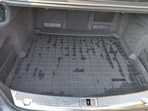 Used 2011 Audi A8 4.2 w/ Driver Assistance Pkg image 21