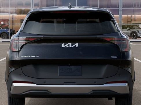 New 2026 Kia Sportage LX image 9
