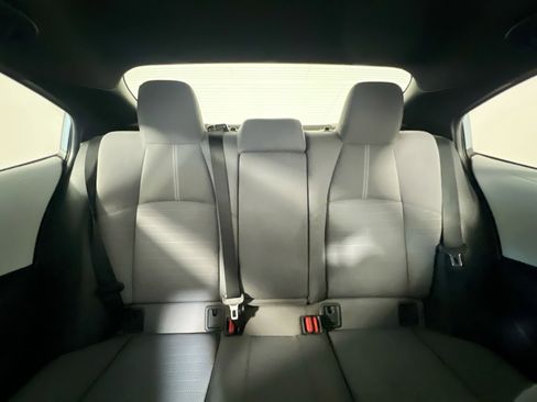 Used 2020 Toyota Corolla SE w/ SE Premium Package FWD image 32