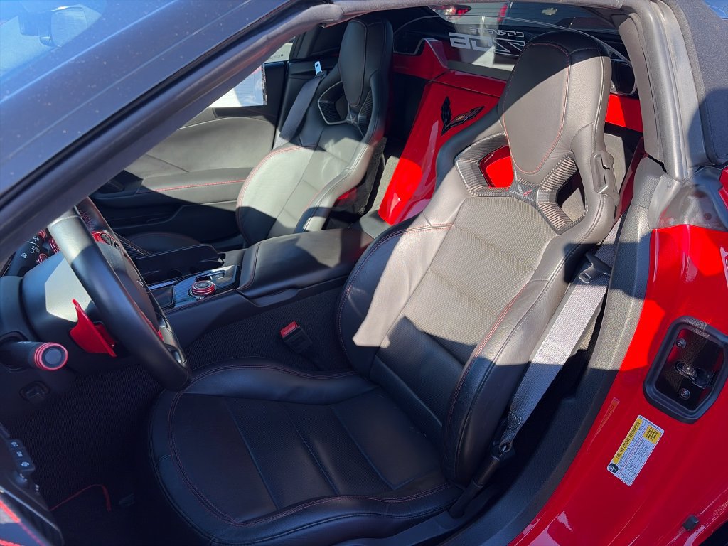 Used 2016 Chevrolet Corvette Z06 w/ 3LZ Preferred Equipment Group RWD image 24