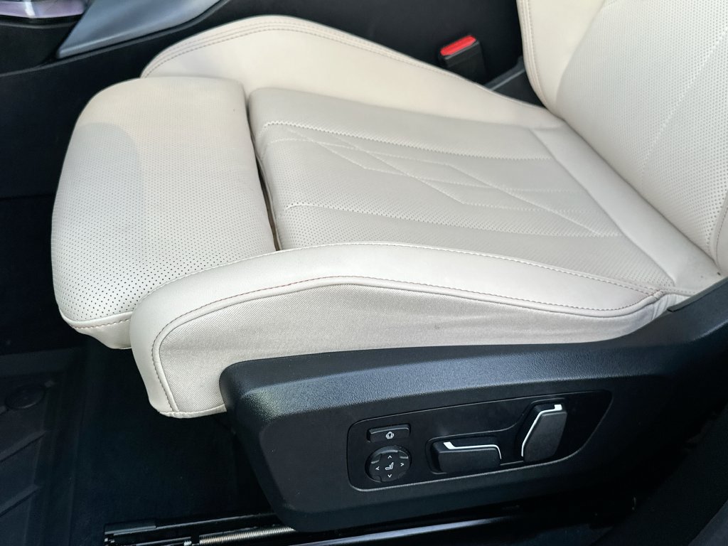 Used 2025 BMW X3 xDrive30i w/ Premium Package AWD/4WD image 9