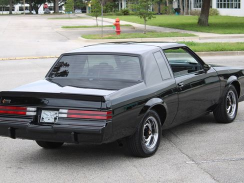 Used 1987 Buick Regal Coupe RWD image 19