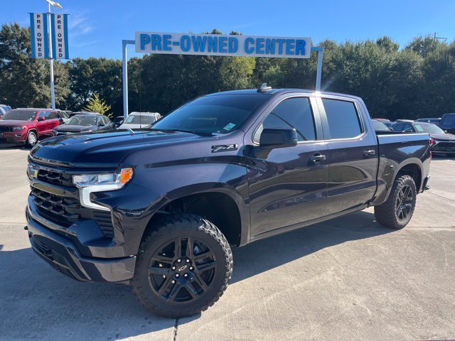 Used 2024 Chevrolet Silverado 1500 RST w/ Convenience Package II AWD/4WD image 2