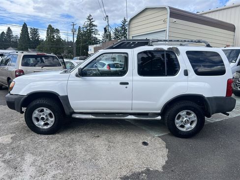 Used 2000 Nissan Xterra XE AWD/4WD image 2