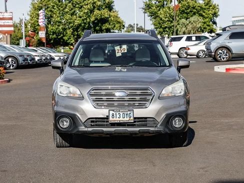Used 2016 Subaru Outback 2.5i Premium AWD/4WD image 7