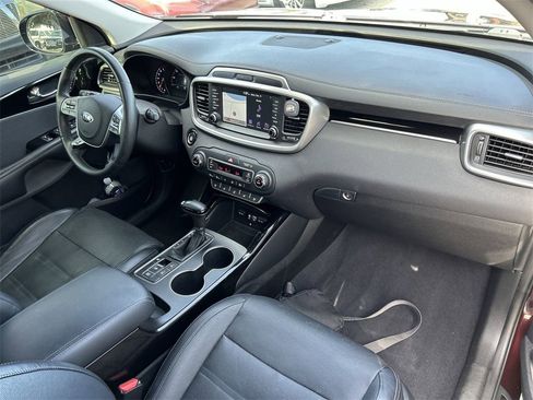 Used 2019 Kia Sorento SX w/ SX Touring Package image 19