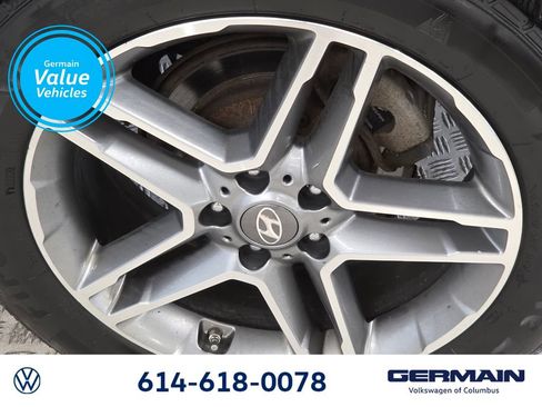 Used 2017 Hyundai Santa Fe Limited AWD/4WD image 11