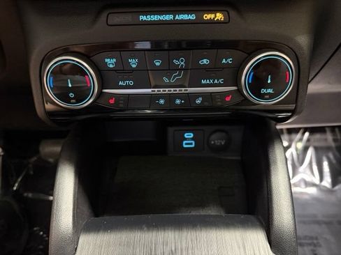 Used 2022 Ford Escape SE w/ SE Sport Appearance Package AWD/4WD image 40