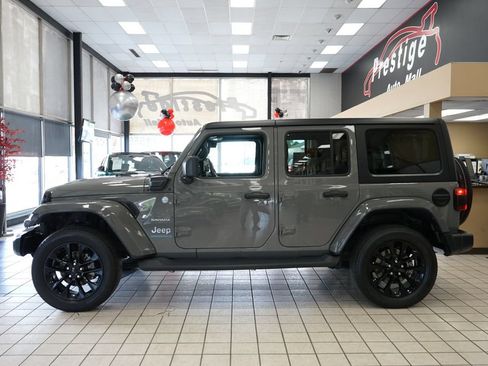 Used 2023 Jeep Wrangler Unlimited Sahara w/ Cold Weather Group AWD/4WD image 3