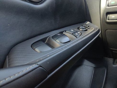 Used 2024 Nissan Sentra SV FWD image 27