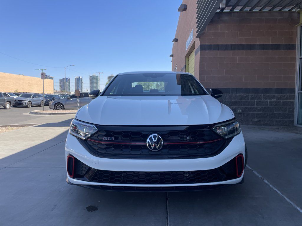 Used 2024 Volkswagen Jetta GLI 40th Anniversary Edition FWD image 9