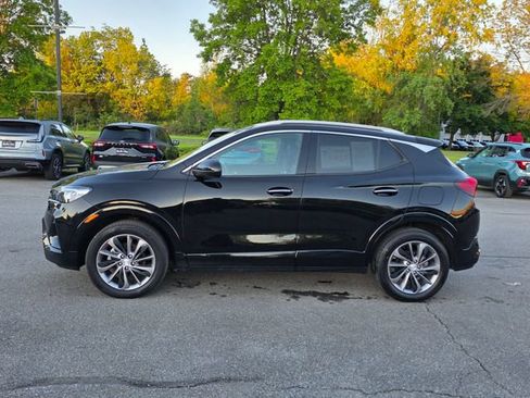 Used 2023 Buick Encore GX Essence w/ Sport Touring Package AWD/4WD image 5