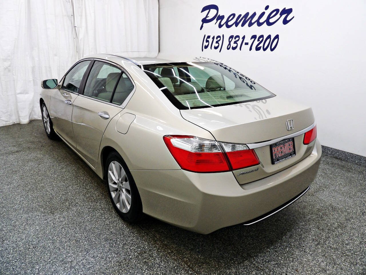 Used 2013 Honda Accord EX image 4