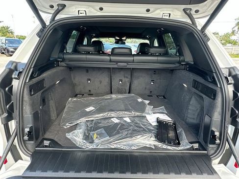Used 2026 BMW X5 M60i image 21