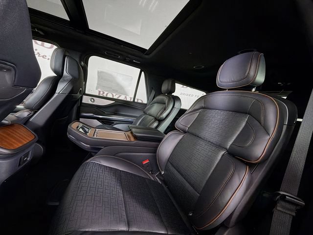 New 2026 Lincoln Navigator Black Label AWD/4WD image 26