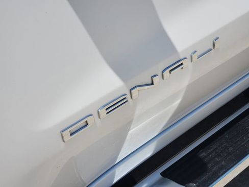 Used 2020 GMC Sierra 1500 Denali RWD image 12
