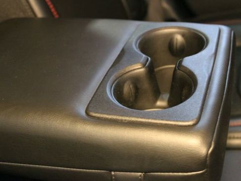 Used 2019 Jeep Cherokee Trailhawk AWD/4WD image 15