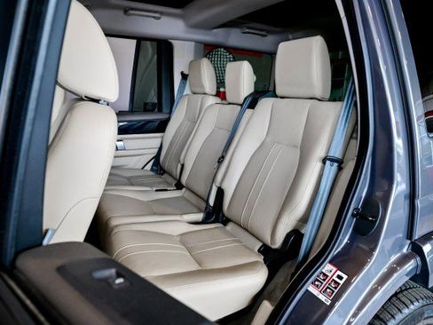 Used 2016 Land Rover LR4 HSE Silver Edition image 19