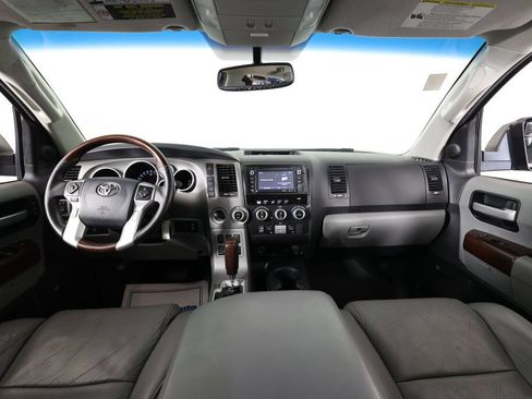 Used 2015 Toyota Sequoia Platinum AWD/4WD image 32
