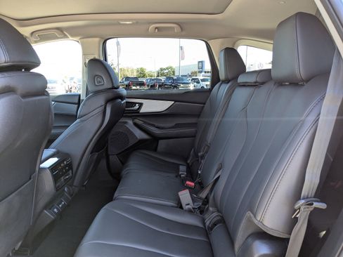 Used 2023 Acura MDX SH-AWD image 14