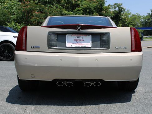 Used 2006 Cadillac XLR image 6