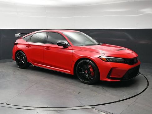 Used 2026 Honda Civic Type R image 3