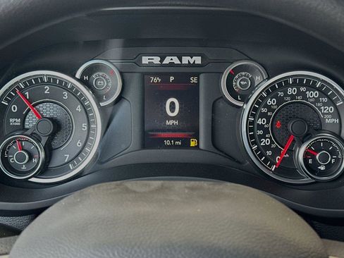 New 2024 RAM 2500 Tradesman w/ Chrome Appearance Group image 18