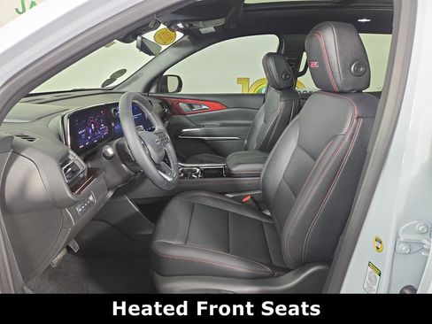 Certified 2026 Chevrolet Traverse Z71 w/ LPO, Floor Liner Package AWD/4WD image 11