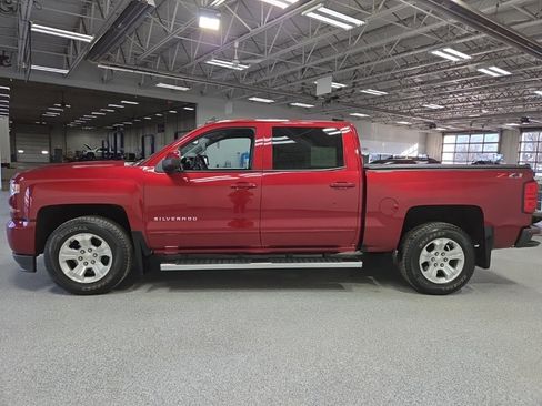 Used 2018 Chevrolet Silverado 1500 LT w/ All Star Edition image 4