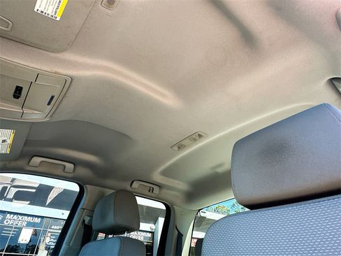 Used 2017 Chevrolet Silverado 1500 Custom w/ Custom Convenience Package image 11