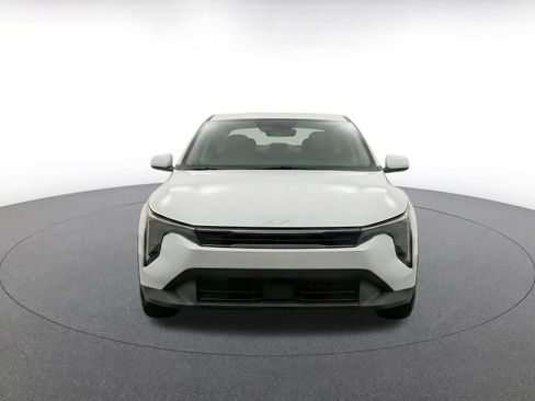 Used 2025 Kia K4 FWD image 2