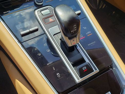 Certified 2019 Porsche Panamera RWD image 33