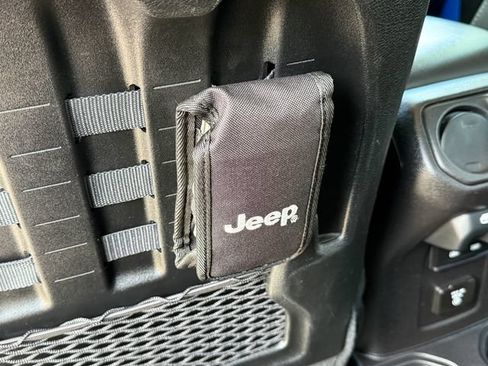 Used 2021 Jeep Gladiator Mojave AWD/4WD image 49