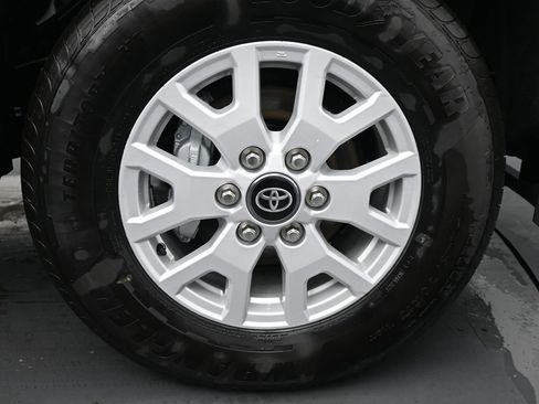 New 2026 Toyota Tacoma SR5 image 10