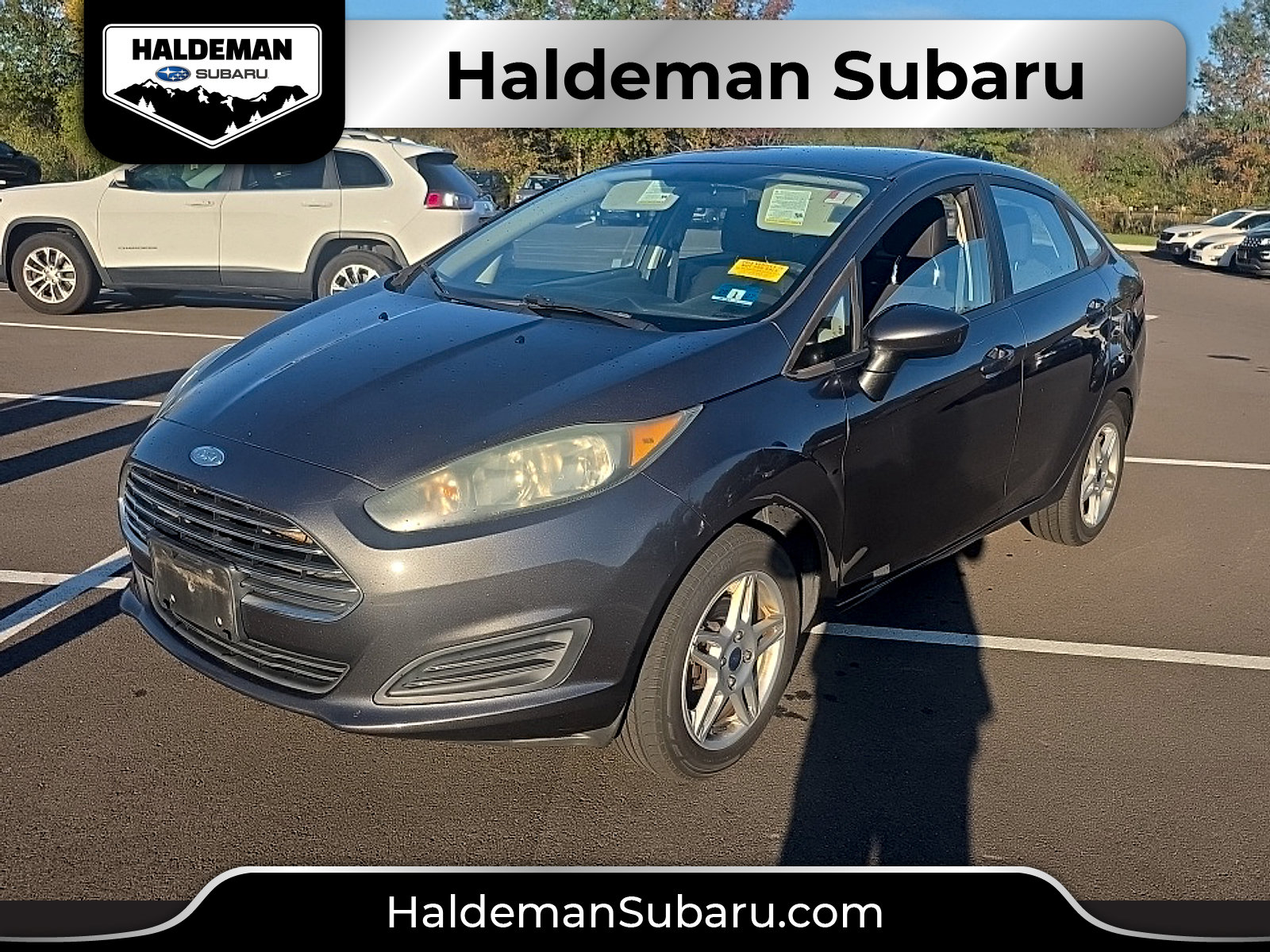 Used 2017 Ford Fiesta SE FWD image 1