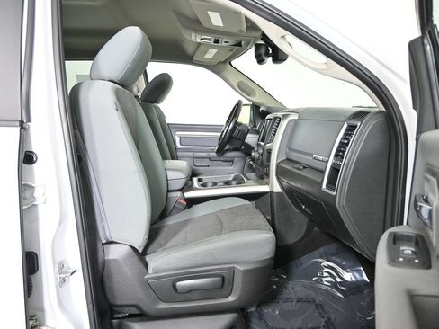 Used 2018 RAM 1500 Big Horn AWD/4WD image 14