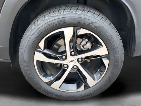 Used 2024 Chevrolet Trax RS w/ Driver Confidence Package image 21