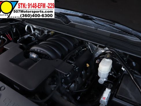 Used 2015 Chevrolet Suburban LTZ image 28