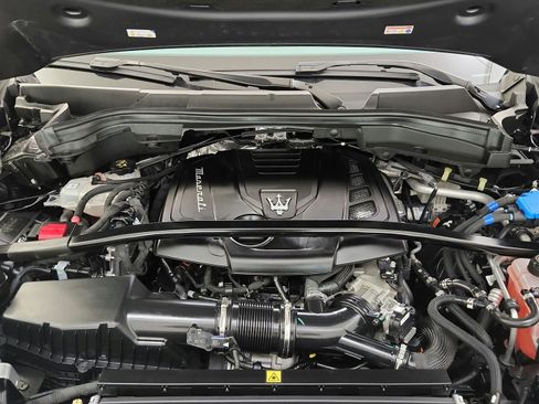 Used 2023 Maserati Grecale GT AWD/4WD image 34