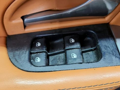 Used 2013 Maserati GranTurismo Sport image 23