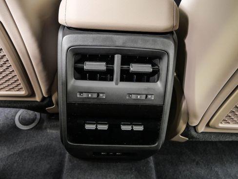 New 2026 Porsche Macan 4 Electric AWD/4WD image 21
