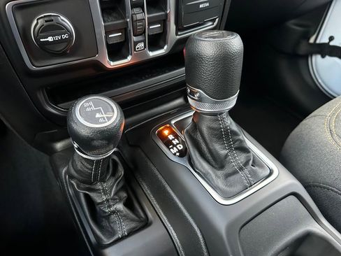 New 2026 Jeep Gladiator Sport image 15