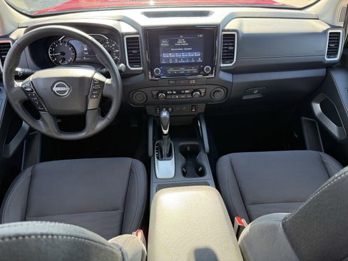 Used 2023 Nissan Frontier SV w/ SV Convenience Package image 13