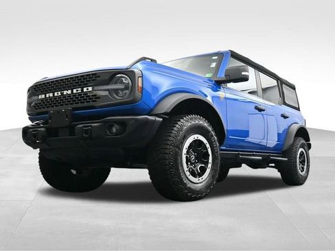 Used 2023 Ford Bronco Badlands image 30