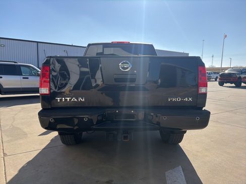 Used 2011 Nissan Titan PRO-4X w/ Pro-4x Technology Pkg image 4