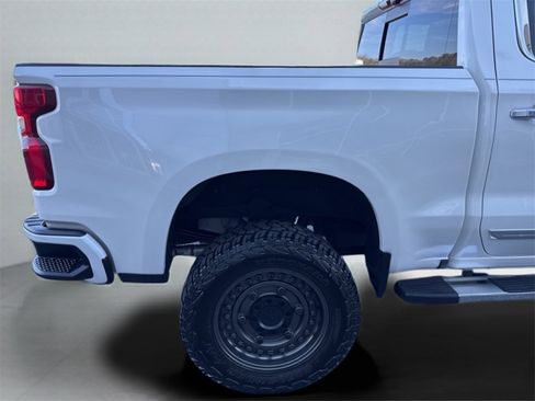 Used 2024 Chevrolet Silverado 1500 High Country w/ High Country Premium Package image 44