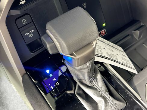 New 2026 Toyota Tundra Limited AWD/4WD image 24